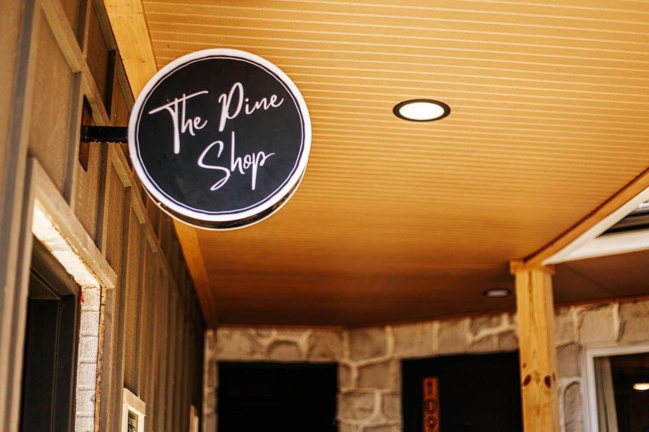 Grey Pine Lodge 웨인스보로 외부 사진
